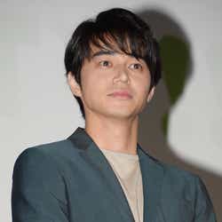 小松菜奈の エロスにゾクゾクした 男性陣べた褒めで赤面 モデルプレス