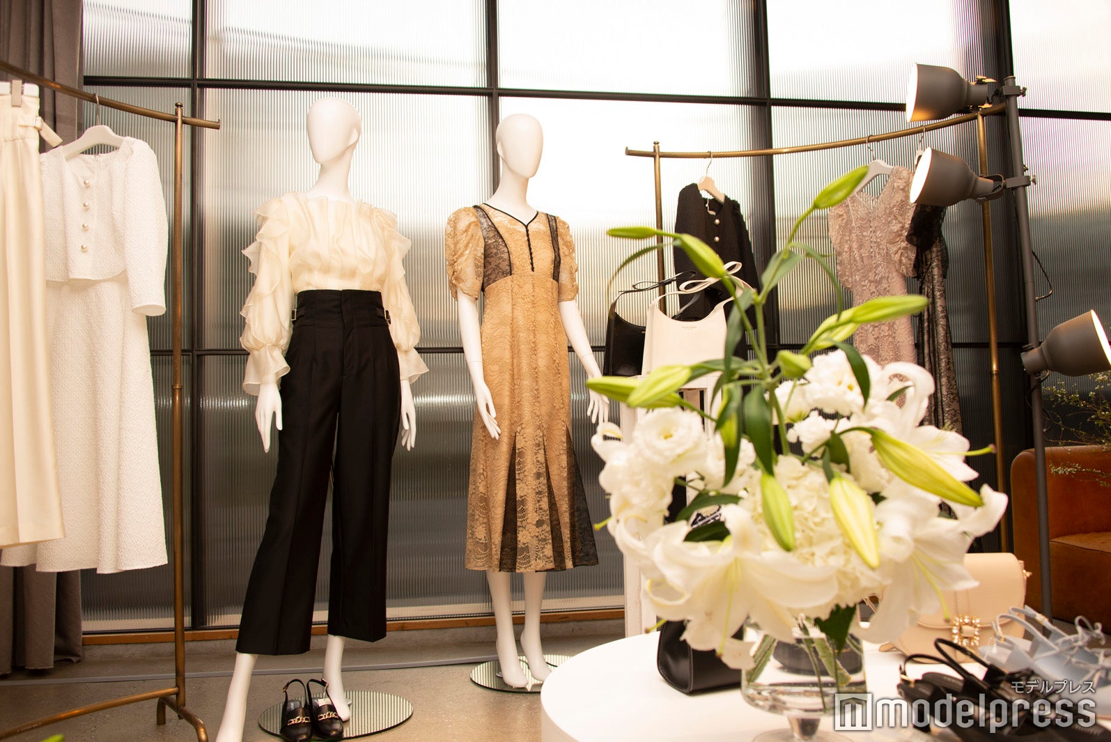 （C）モデルプレス