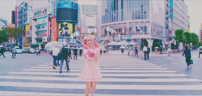 藤田ニコル「Bye Bye」MVより