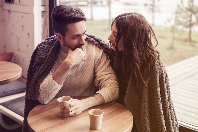 甘えてくる年下男性へのベスト対応！甘えさせる？あえて叱る？