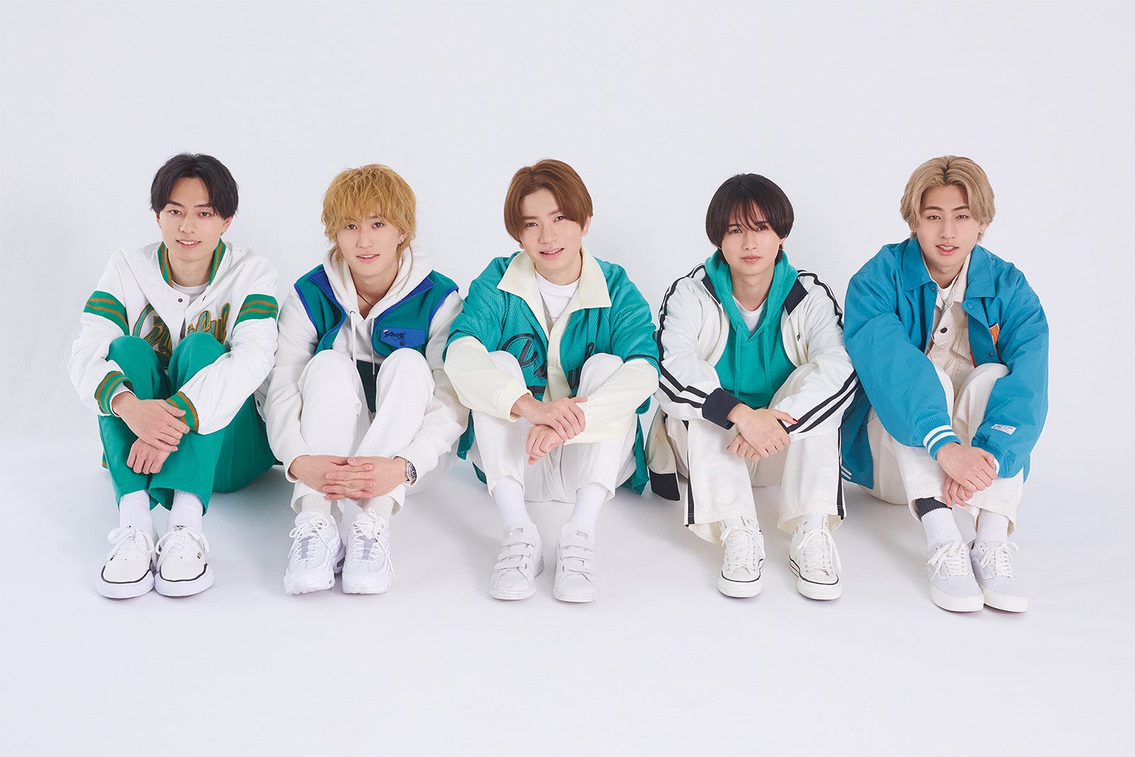 HiHi Jets、爽やかな密着ショット 海外旅行の思い出など語る