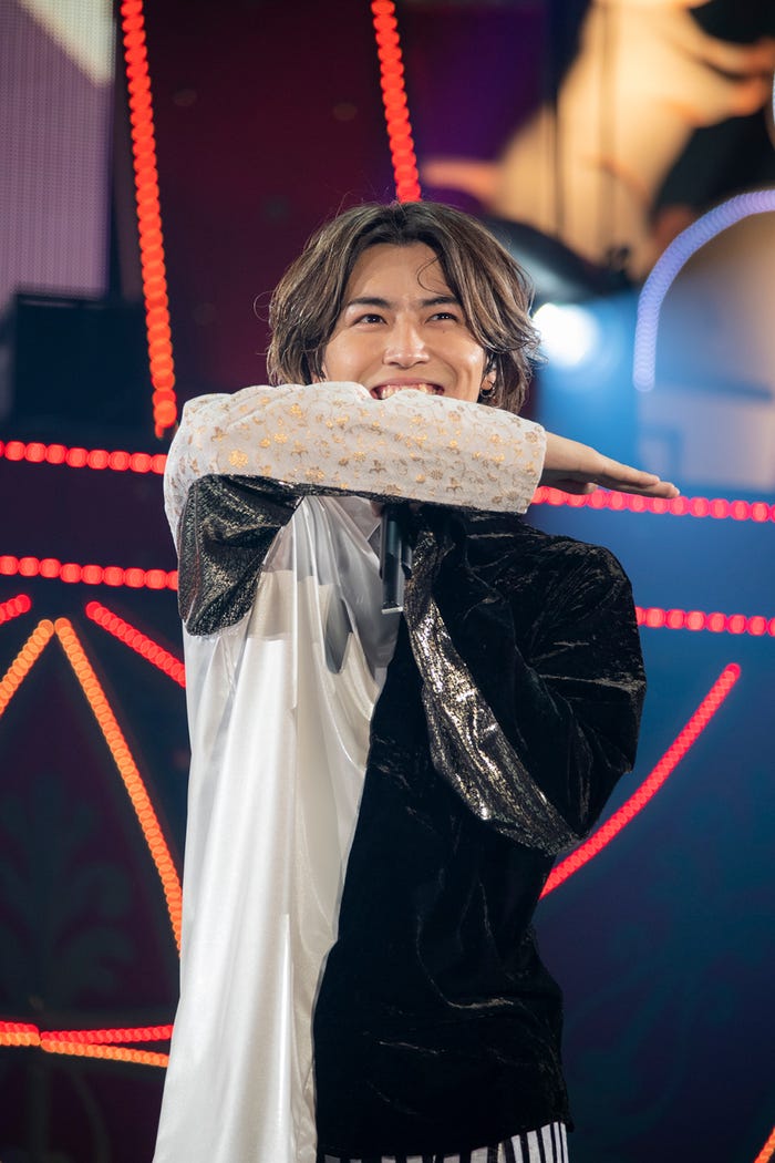 超特急(カメラマン:米山三郎、深野輝美、笹森健一、小坂茂雄)