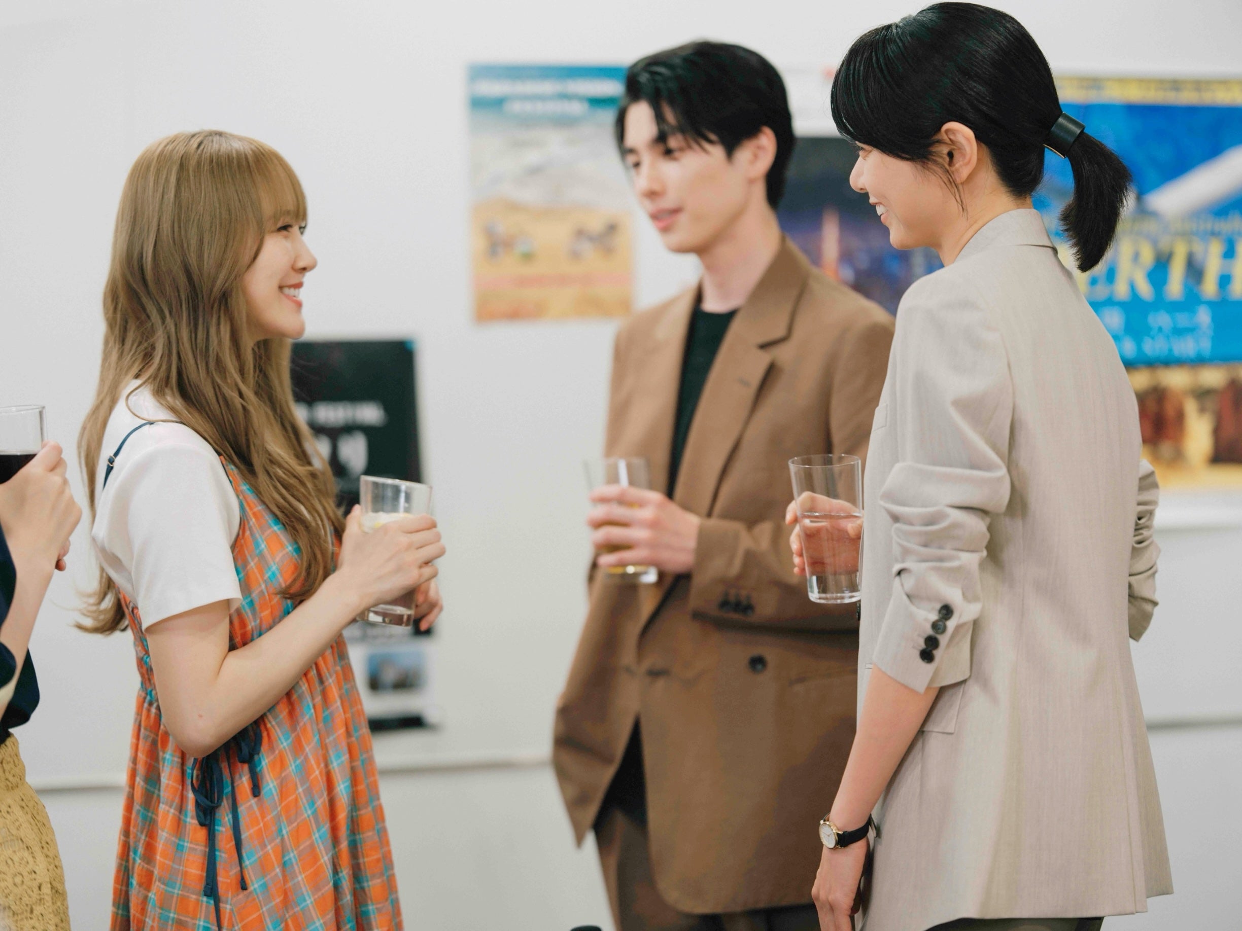 森カンナ、本田響矢、加藤史帆（C）「彩香ちゃんは弘子先輩に恋してる」製作委員会・MBS／第4話より