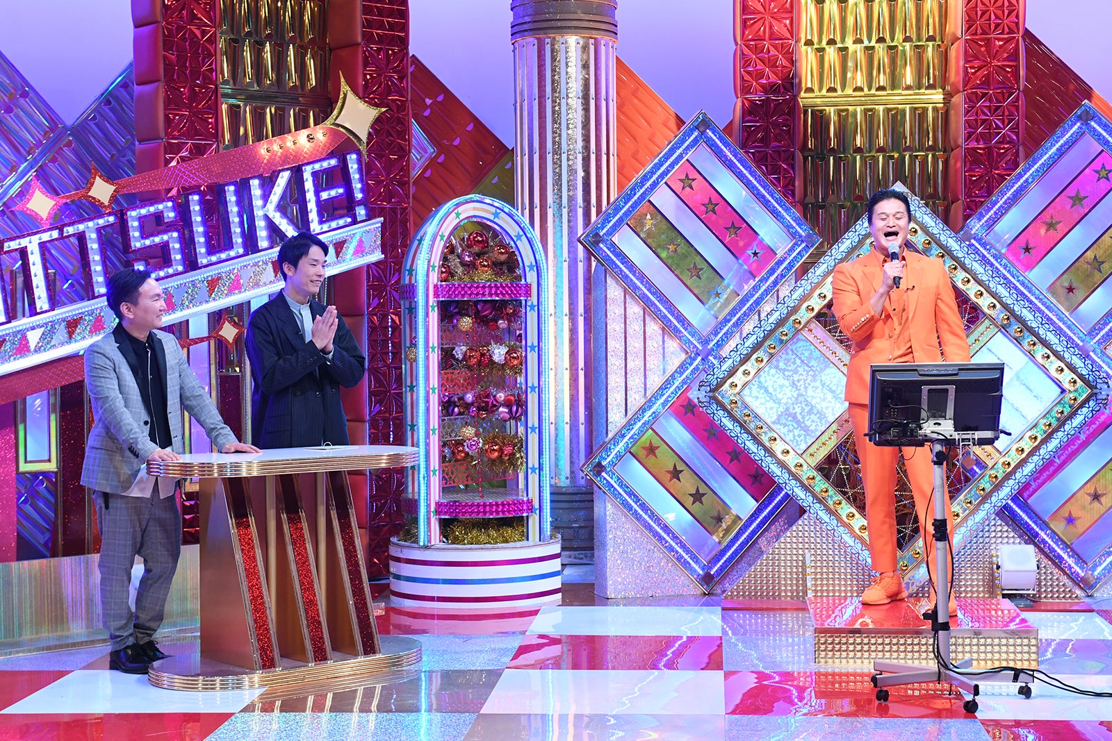 かまいたち（山内健司・濱家隆一）、高岸宏行 （C）テレビ朝日