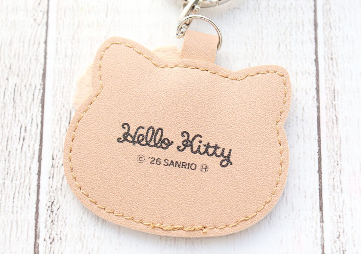 ハローキティふわふわファーチャームロゴ