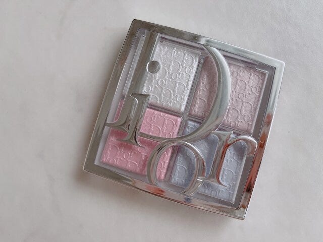 DIOR