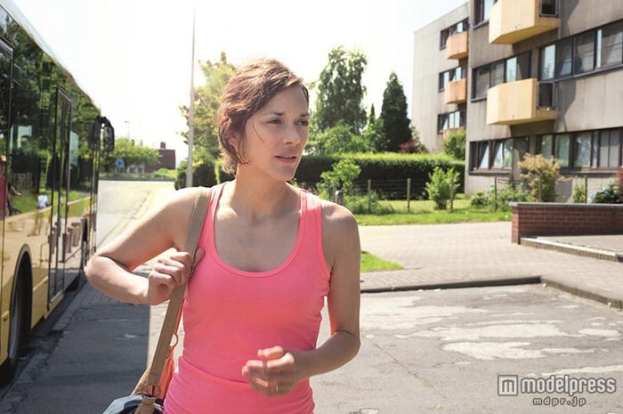 「サンドラの週末」より(C)Les Films du Fleuve - Archipel 35 - Bim Distribuzione - Eyeworks - RTBF(Televisions, belge) - France 2 Cinema