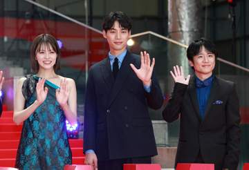 福士蒼汰が「ものすごく気まずかった」撮影 志田彩良とのプロポーズシーンでハプニング