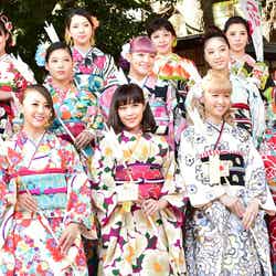 1列目左から：Shizuka、鷲尾伶菜、Ami、／2列目左から：石井杏奈、須田アンナ、坂東希／3列目左から：武部柚那、中島美央、川本璃（C）モデルプレス