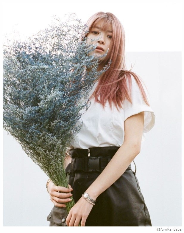 馬場ふみか、雰囲気ガラリ“ピンク髪”に反響「なんでも似合う」「可愛さ倍増」