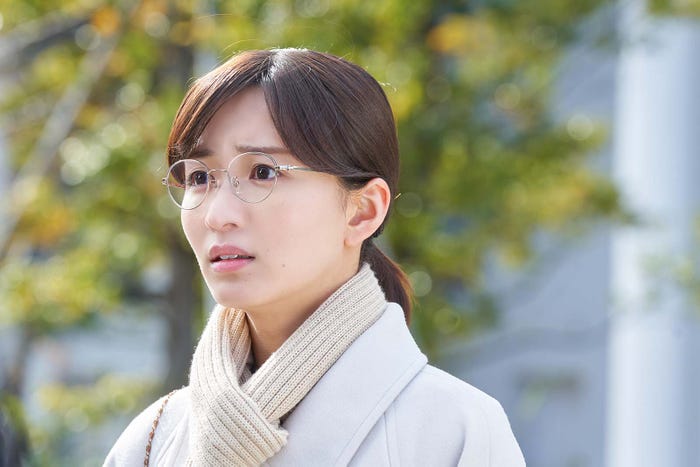 岡崎紗絵「アイのない恋人たち」第5話より(C)ABCテレビ