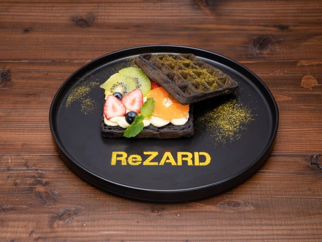 ワッフルフルーツオープンサンド税込1,320円/提供画像