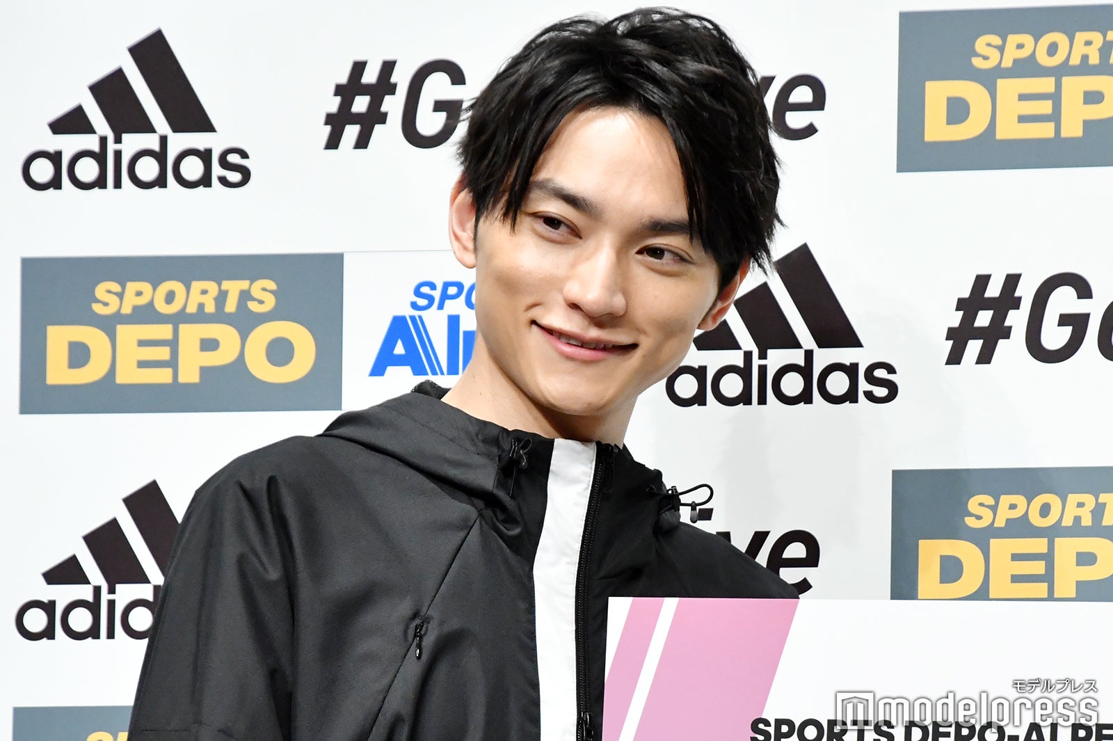 SKY-HI（C）モデルプレス