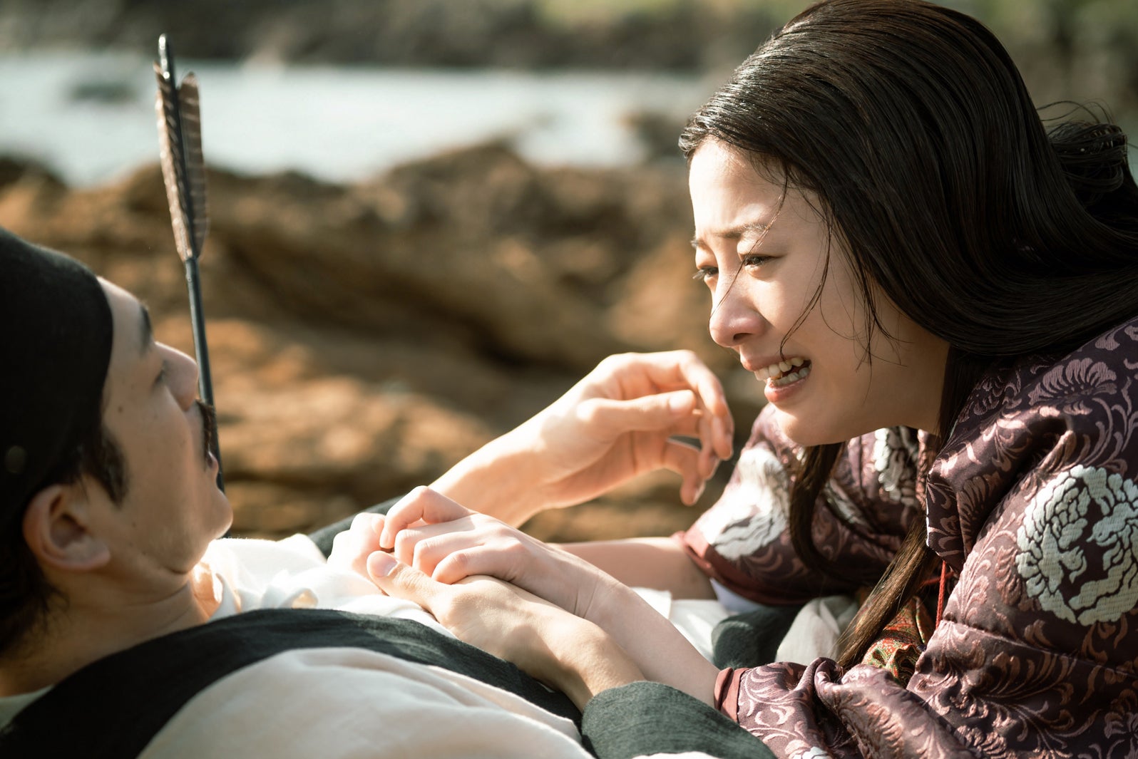 【「光る君へ」吉高由里子インタビュー】周明の死が与えたまひろに与えた影響「衝撃的で抜け殻にされた」・最後の言葉の意味…松下洸平との再共演振り返る