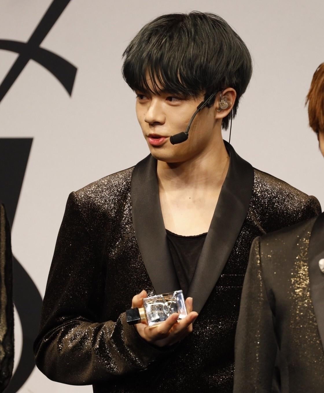 鶴房汐恩／イヴ・サンローラン・ボーテ presents リブレ×JO1 WEB CM公開記念 オンラインライブ（提供写真）