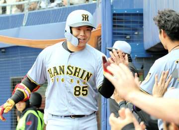 阪神・嶋村「入るとは思わなかった」逆方向へ3ラン 平田2軍監督「打撃はもう言うことない」守備では課題