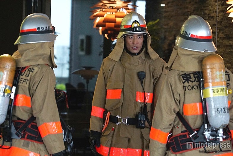 佐藤隆太（中央）（C）関西テレビ