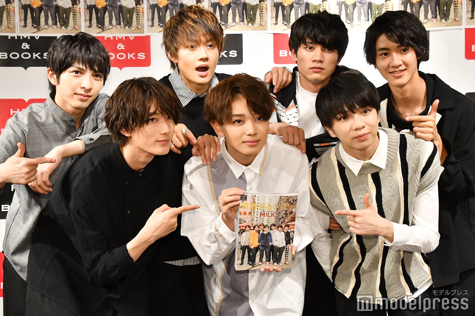 M!LK／（前列左から）山中柔太朗、宮世琉弥、塩崎太智（後列左から）吉田仁人、佐野勇斗、板垣瑞生、曽野舜太 （C）モデルプレス