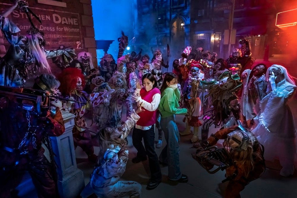 USJ「ハロウィーン・ホラー・ナイト」完全復活!伝説モンスターが襲撃する新ホラーメイズ、ゾンビ大量発生…夜の恐怖再び