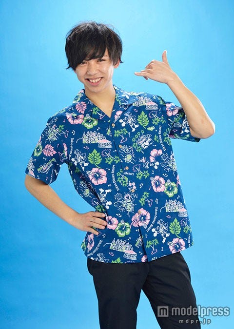 シャツ(M,L,LL)¥3600(C)Disney