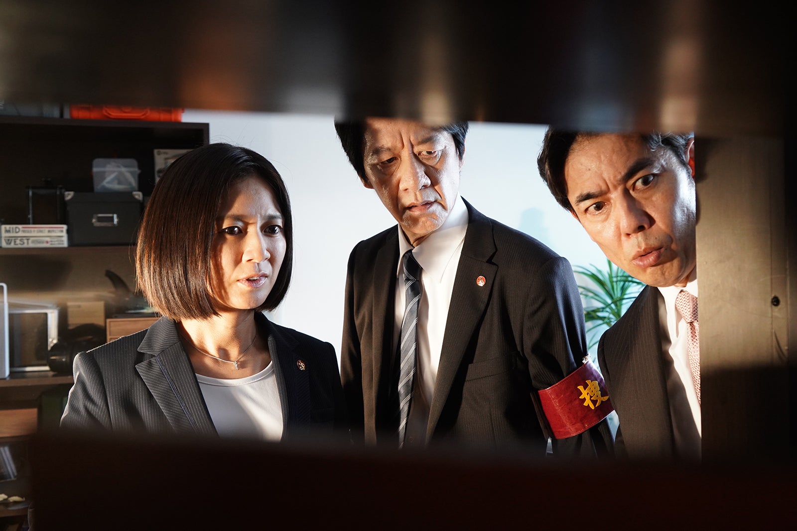 篠原ゆき子、川原和久、山中崇史「相棒season22」第1話より（C）テレビ朝日