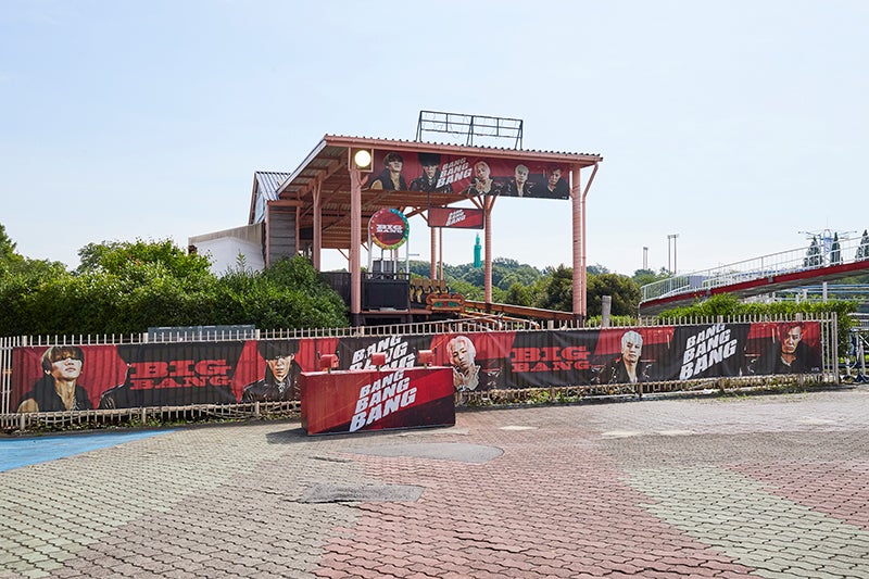 看板コースター「バンデット」（画像提供：avex）