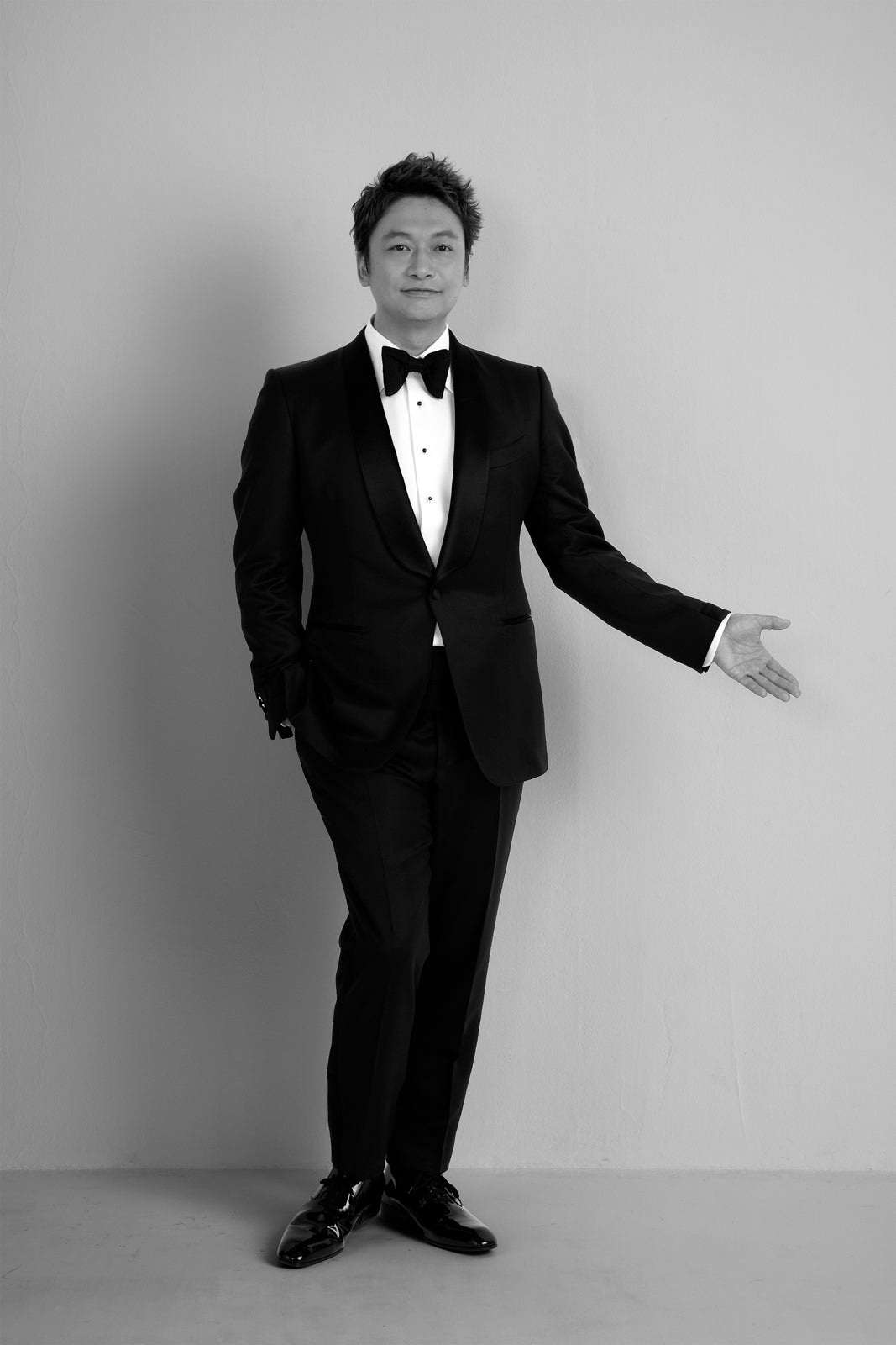 香取慎吾、“タキシードが似合う音楽”コンセプトの2ndアルバム決定 明治座での公演も＜東京SNG＞