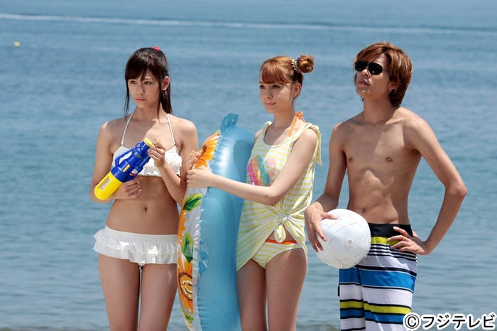 左から:西内まりや、トリンドル玲奈、井出卓也/ドラマ「山田くんと7人の魔女」第5話より