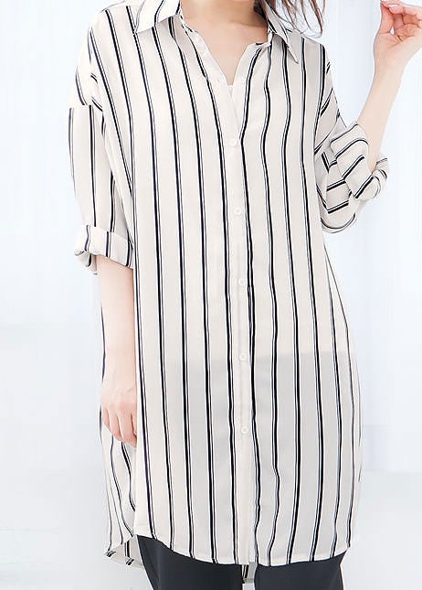 長袖シフォンロングシャツトップス「神戸レタス」2490円（税込）／画像提供：神戸レタス