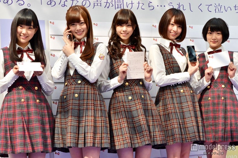 「乃木坂46 33色のラブストーリー」キャンペーンイベントに出席した乃木坂46（左から：堀未央奈、白石麻衣、西野七瀬、橋本奈々未、生駒里奈）