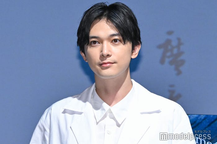 吉沢亮(C)モデルプレス