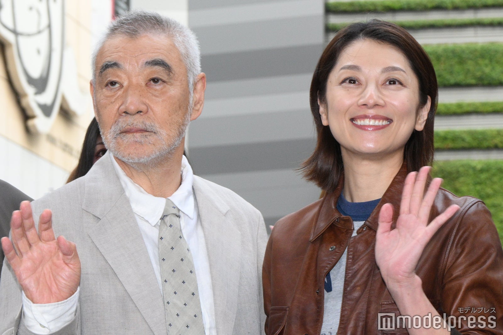 柄本明、小池栄子（C）モデルプレス