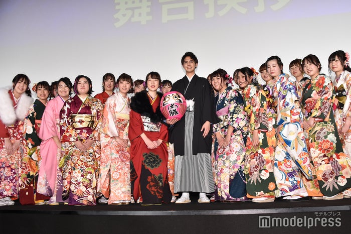 Generations片寄涼太 袴姿で歳の思い出明かす Hiroからごちそう 午前0時 キスしに来てよ モデルプレス Generations片寄涼太 袴姿で歳の思い出明かす Hiroからごちそう 午前0時 キスしに来てよ モデルプレス