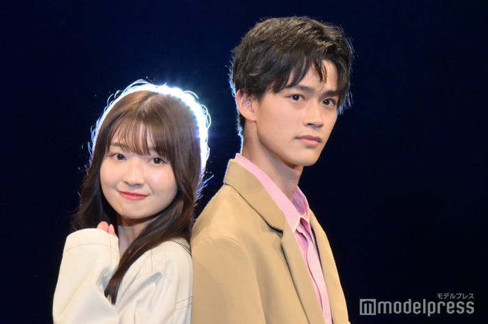 木戸結菜、佐々木崇仁(C)モデルプレス