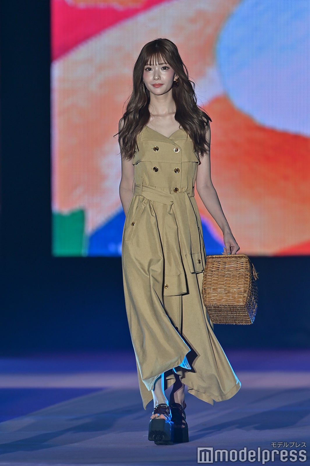 （C）モデルプレス