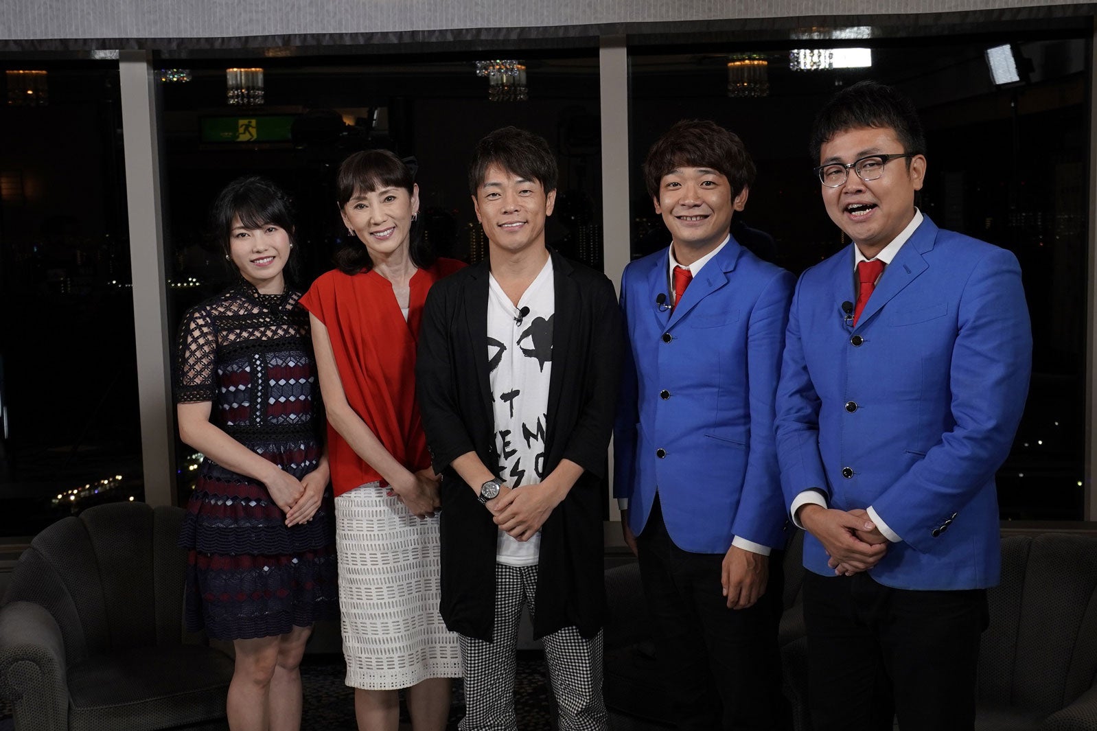 （左から）横山由依、秋野暢子、陣内智則、銀シャリ・鰻和弘、橋本直（写真提供：関西テレビ）