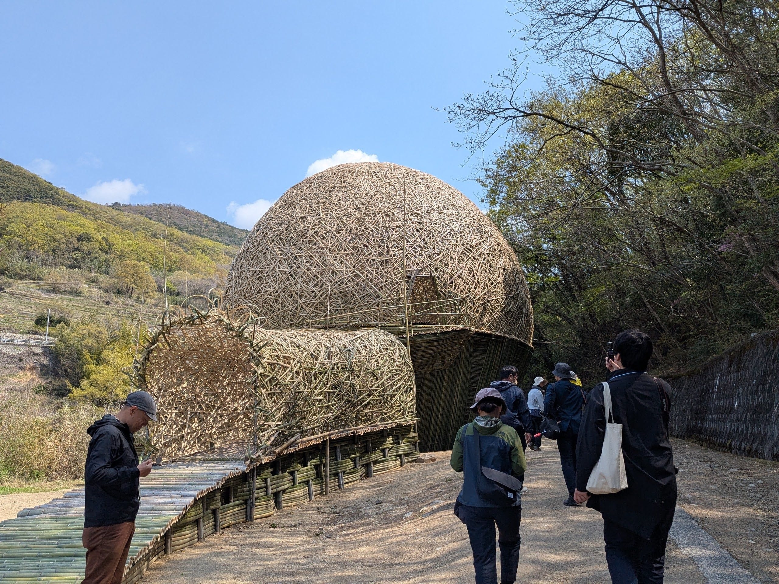 ワン・ウェンチー「抱擁・小豆島」~小豆島・瀬戸内国際芸術祭2025