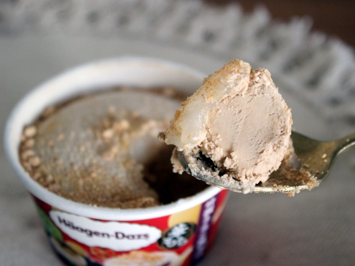 アイスはきなこ特有の粉っぽさがなく、なめらかな口どけ