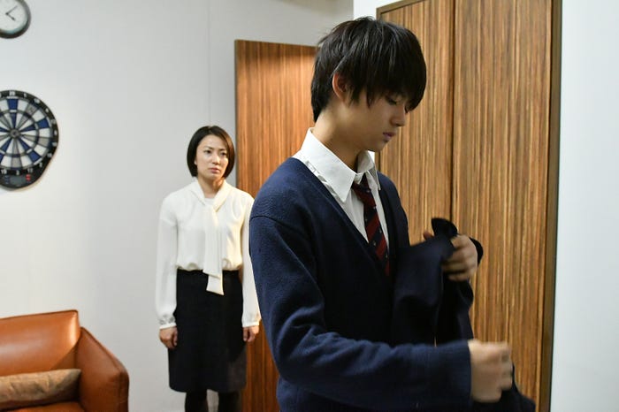 砂の塔 お兄ちゃん 佐野勇斗 の心の傷が明らかに あいつらと縁切るから 母との約束 迫真の演技に 涙が止まらない 見てられなかった と反響 モデルプレス 砂の塔 お兄ちゃん 佐野勇斗 の心の傷が明らかに あいつらと縁切るから 母との約束 迫真の演技に 涙が止まらない 見てられなかった と反響 モデルプレス