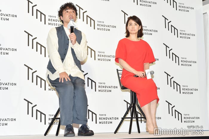 ムロツヨシ、石田ゆり子(C)モデルプレス