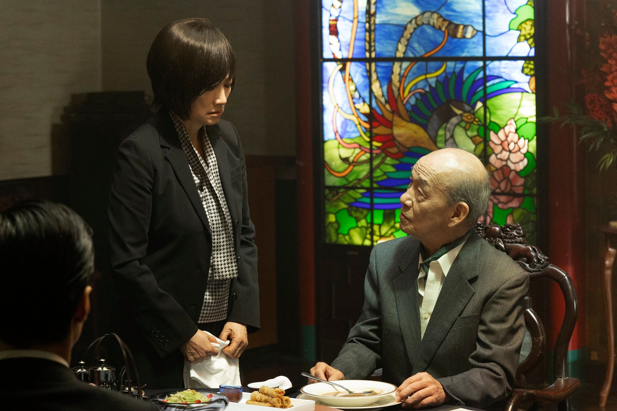 余貴美子、笹野高史「Re:リベンジ-欲望の果てに-」第3話より（C）フジテレビ