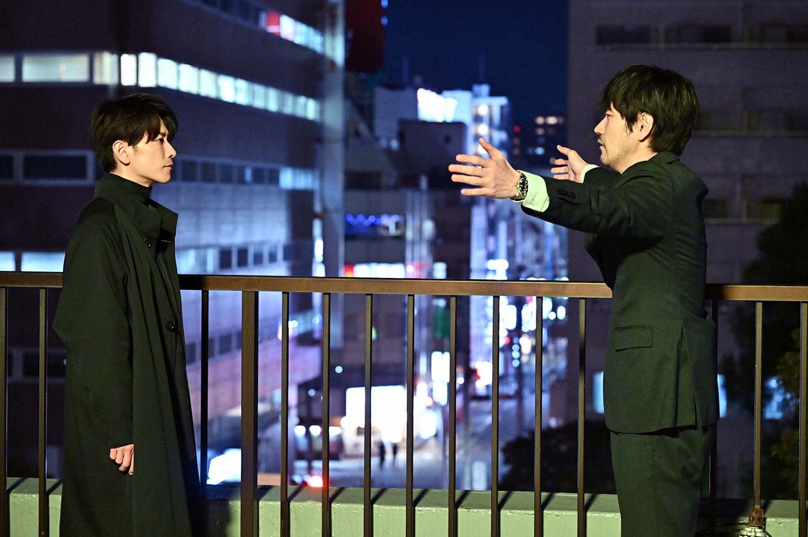 佐藤健、松山ケンイチ／「100万回 言えばよかった」最終話より（C）TBS