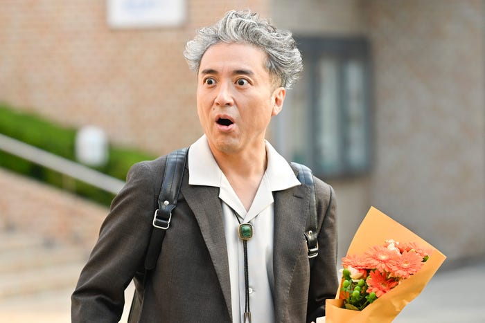 ムロツヨシ「うちの弁護士は手がかかる」第6話より(C)フジテレビ