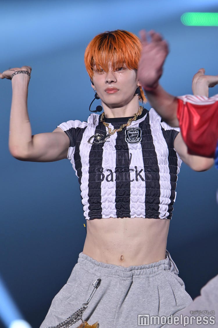 画像3/12) HYBE新グループaoen「TGC」初出演で「応援-HIGH」シグナルソング披露 肉体美に視線集中【TGC2025A/W】 -  モデルプレス