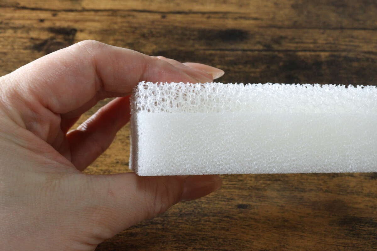 ダイソー 速乾キッチンスポンジ ダイソーの速乾キッチンスポンジは2層構造