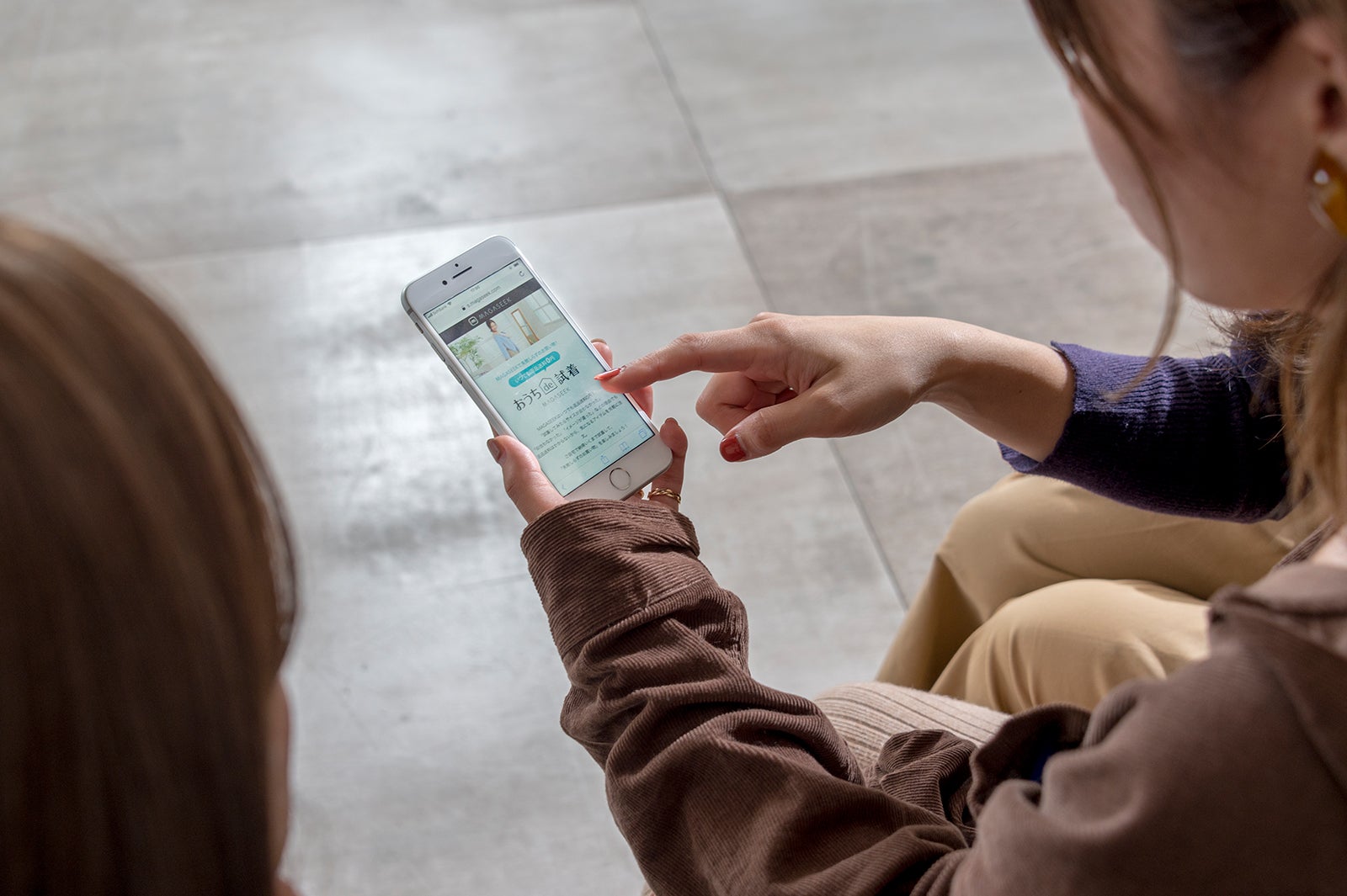 スマホ1つで簡単に操作出来る