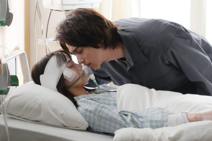 西野七瀬、横浜流星/「あなたの番です」第15話より(C)日本テレビ