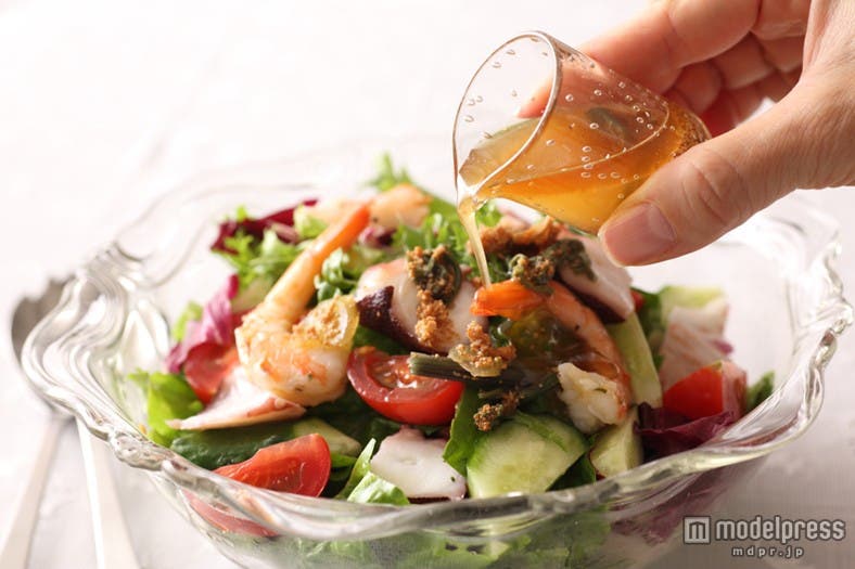 魚介の和風チョレギサラダ/「saita」1月号より/画像提供:セブン&アイ出版