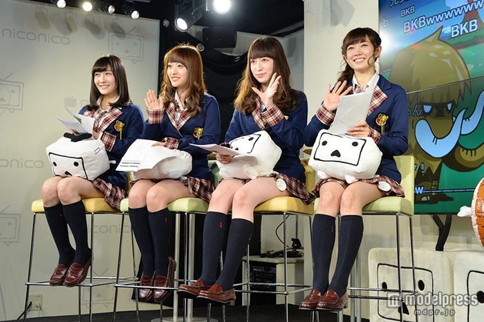 (左から)矢倉楓子、小谷里歩、吉田朱里、渡辺美優紀