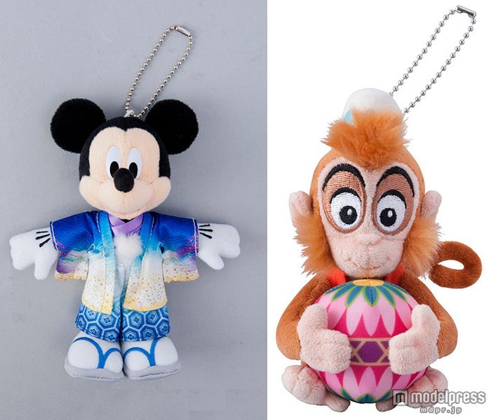 ディズニーのお正月、一足お先にグッズをチェック/ぬいぐるみバッジ¥1600/(C)Disney